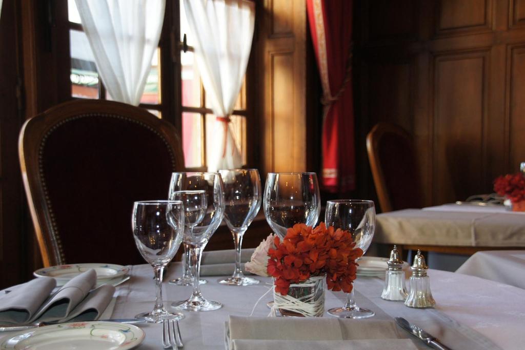 Relais Des Trois Chateaux Hotel-Restaurant - Teritoria Cour-Cheverny Exterior foto
