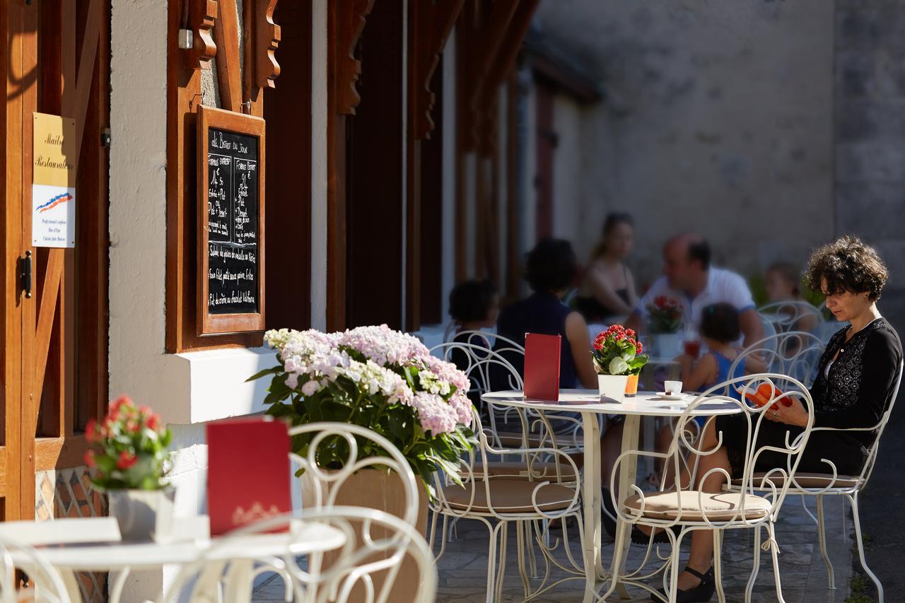 Relais Des Trois Chateaux Hotel-Restaurant - Teritoria Cour-Cheverny Exterior foto